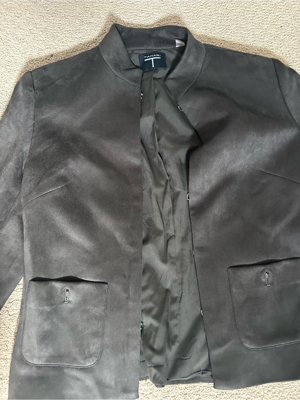 Tahari women’s Black Suede-Feel Collarless Jacket